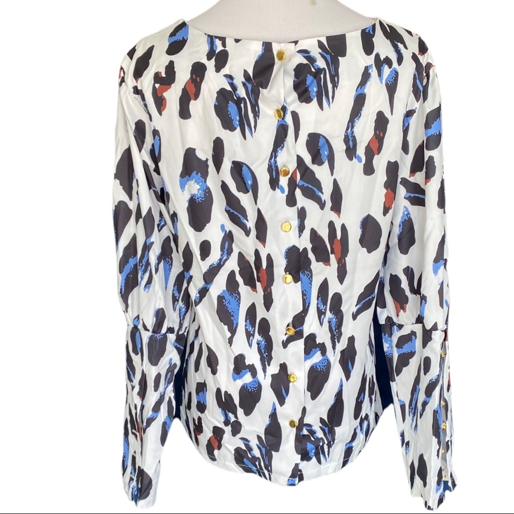 Abstract Print Top w/ Gold Button Back Detail